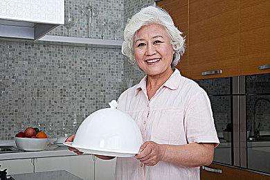 米高梅：《杀手》开发商IO和007游戏是天作之合